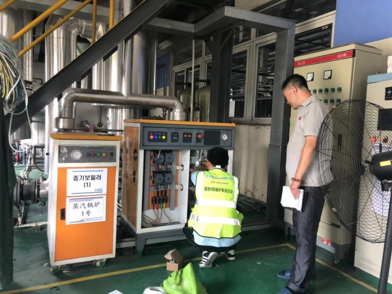 為什么電子廠需要廣東空間加濕蒸汽發(fā)生器,？幫助遠離靜電危害